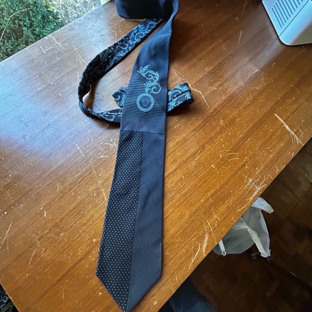 Versace Black and Gray Patterned Tie